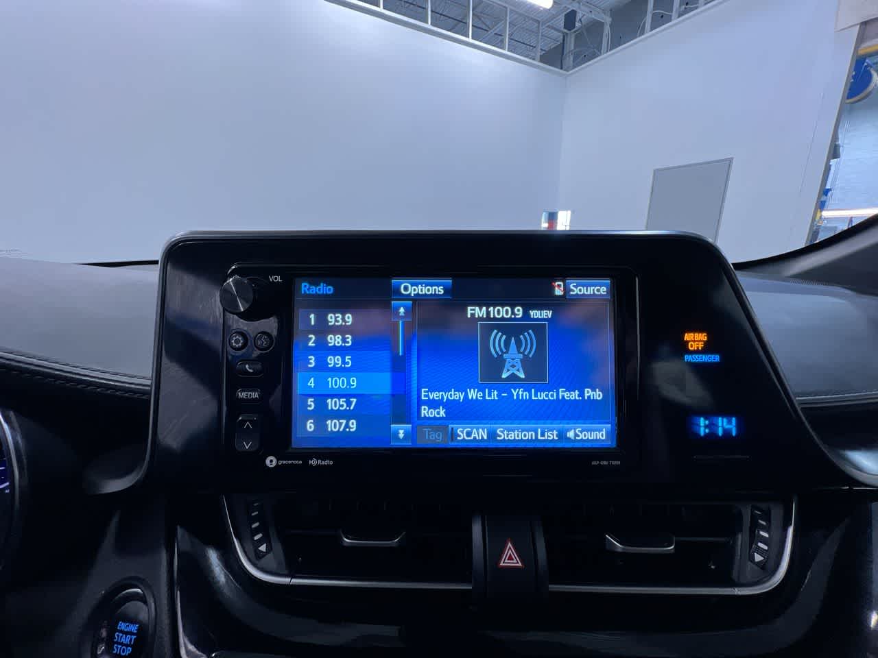 2018 Toyota C-HR XLE Premium