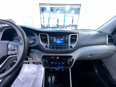 2016 Hyundai Tucson SE