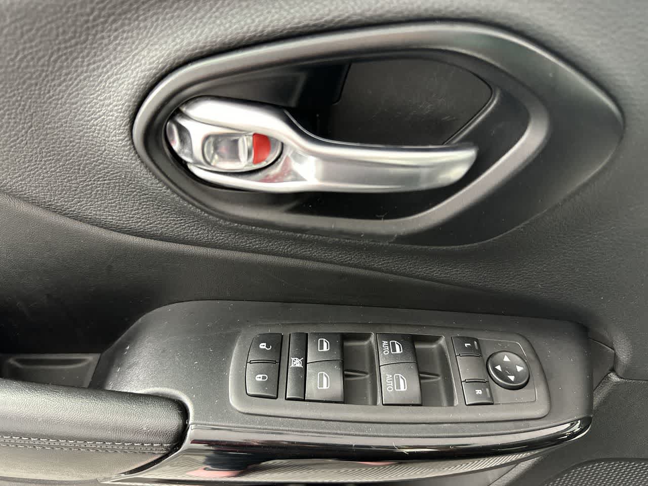 2021 Jeep Cherokee Altitude