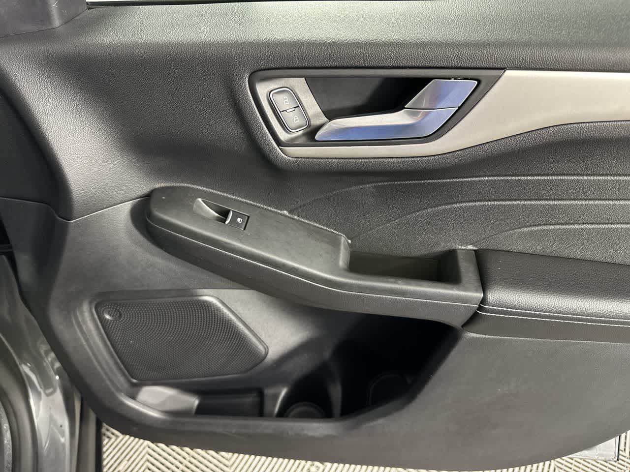 2022 Ford Escape SEL Hybrid