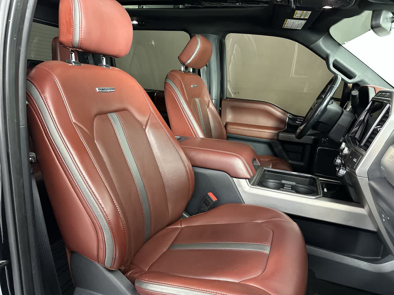 2022 Ford Super Duty F-350 DRW Platinum