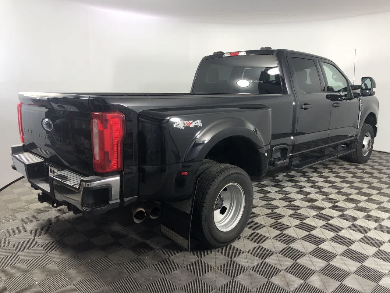2025 Ford Super Duty F-350 DRW XLT