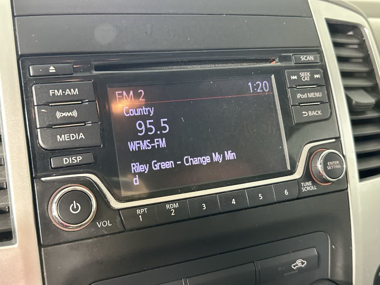 2017 Nissan Frontier SV V6