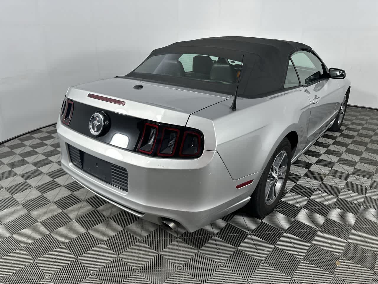 2014 Ford Mustang V6 Premium