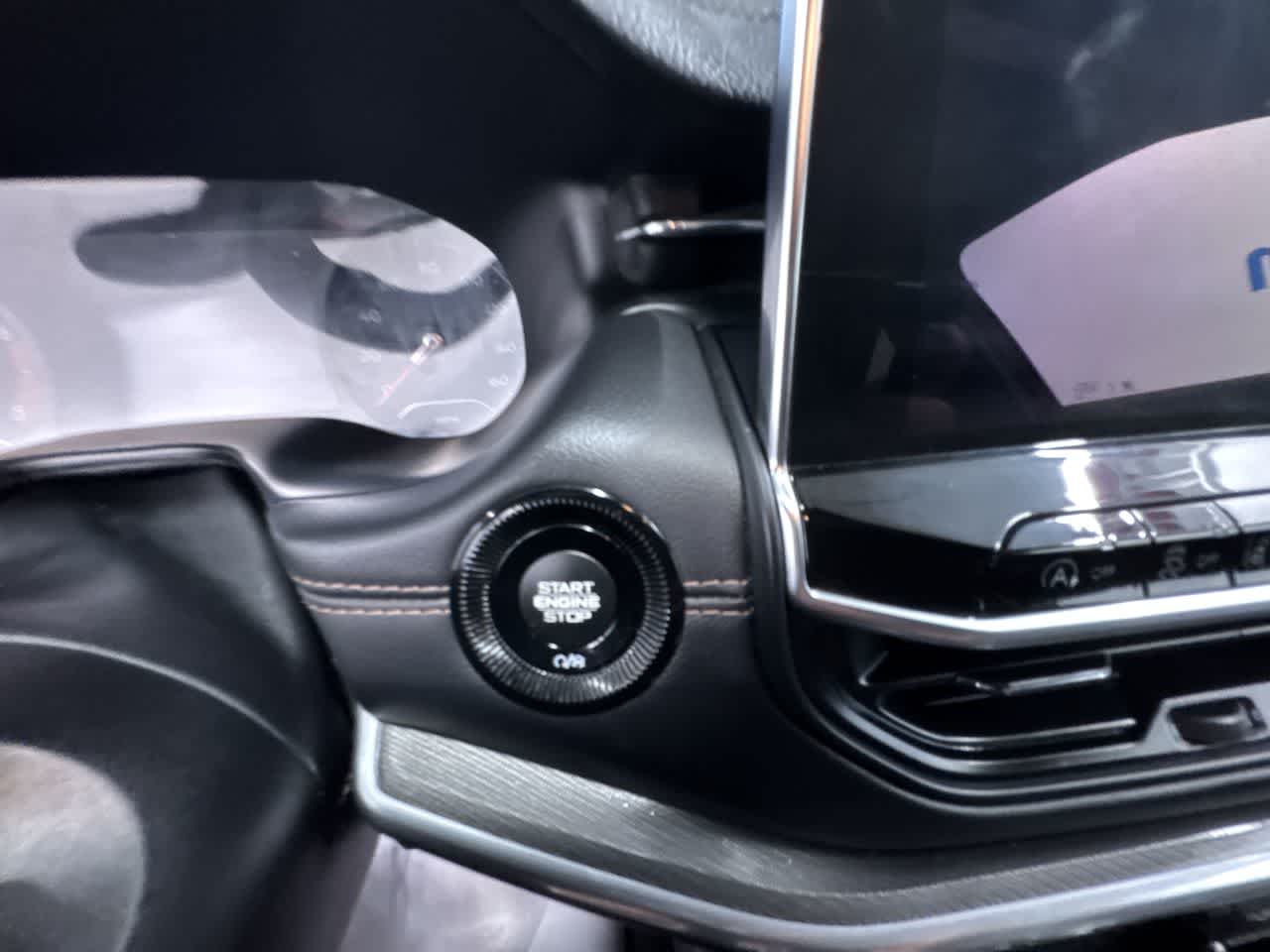 2023 Jeep Compass (RED) Edition