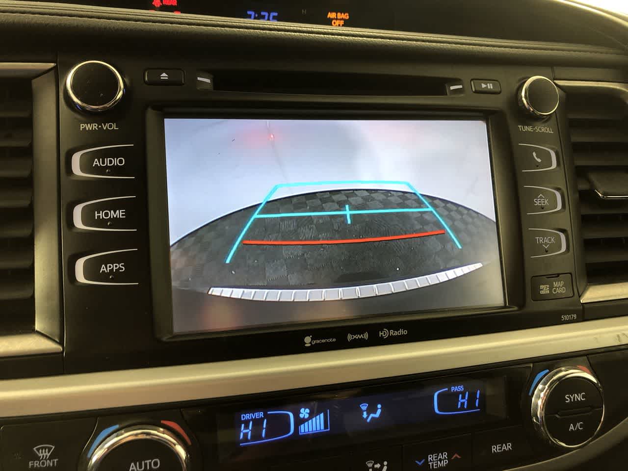 2017 Toyota Highlander SE