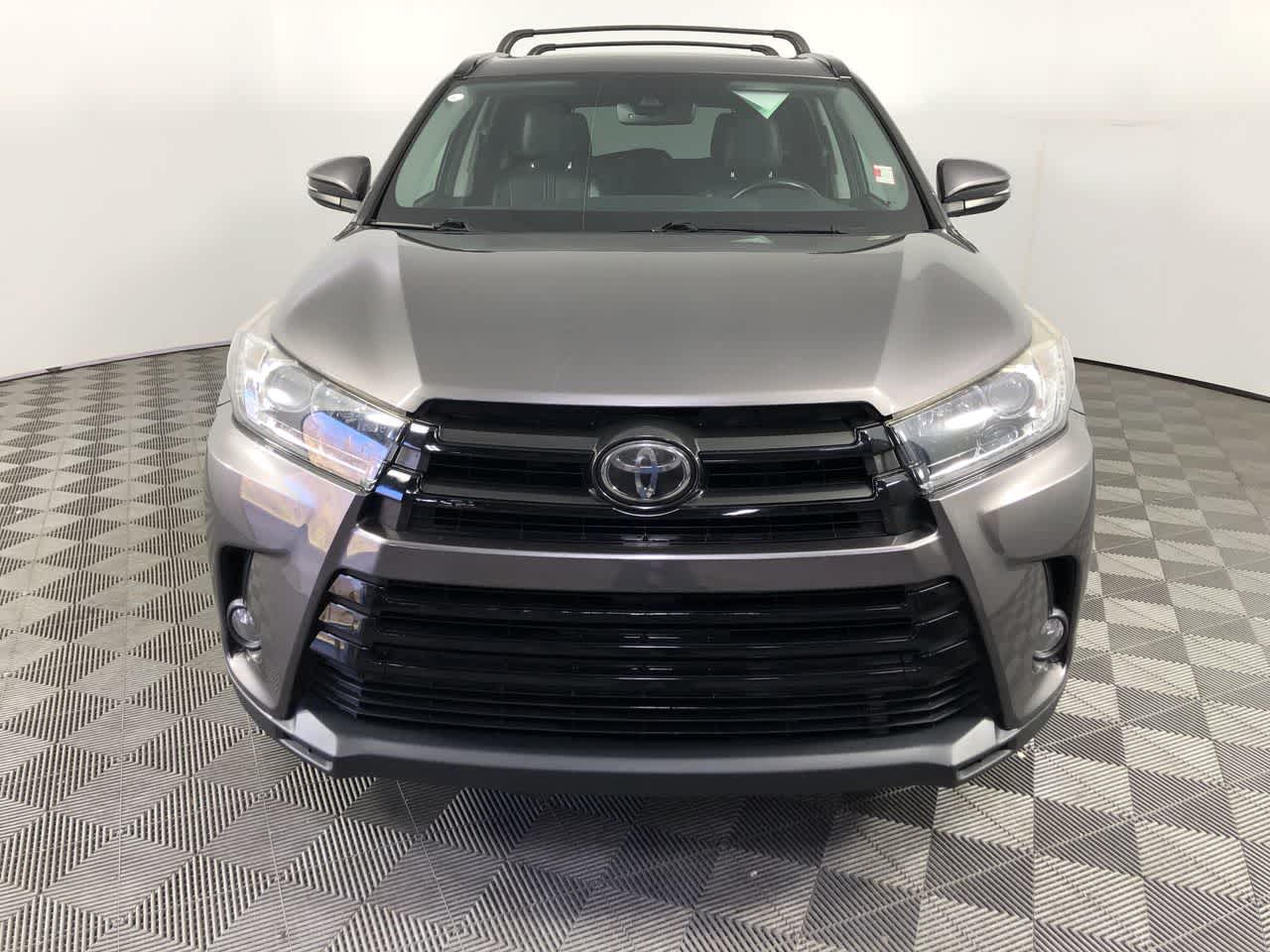 2017 Toyota Highlander SE