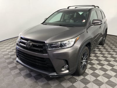 2017 Toyota Highlander SE