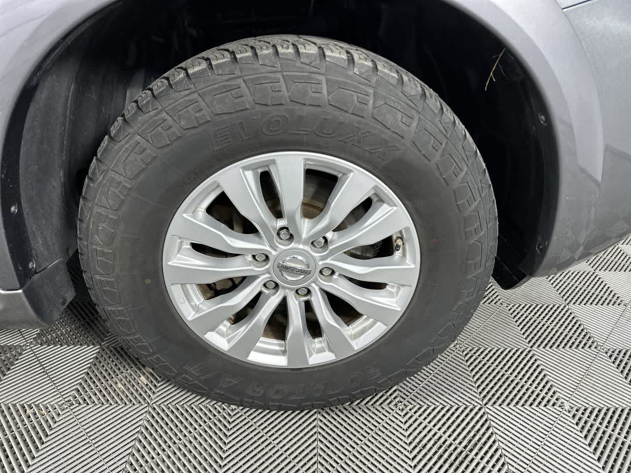 2017 Nissan Armada SV