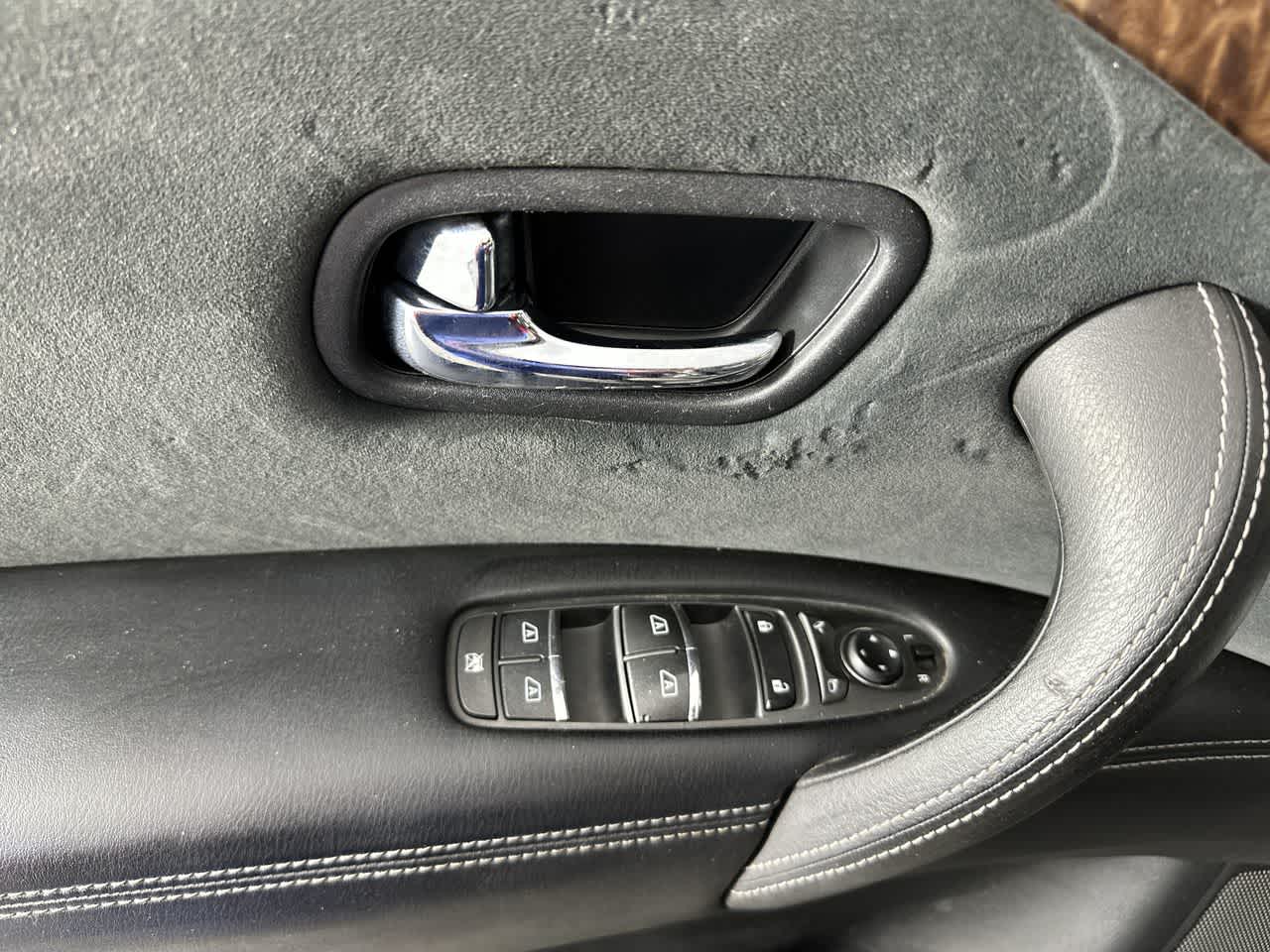 2017 Nissan Armada SV