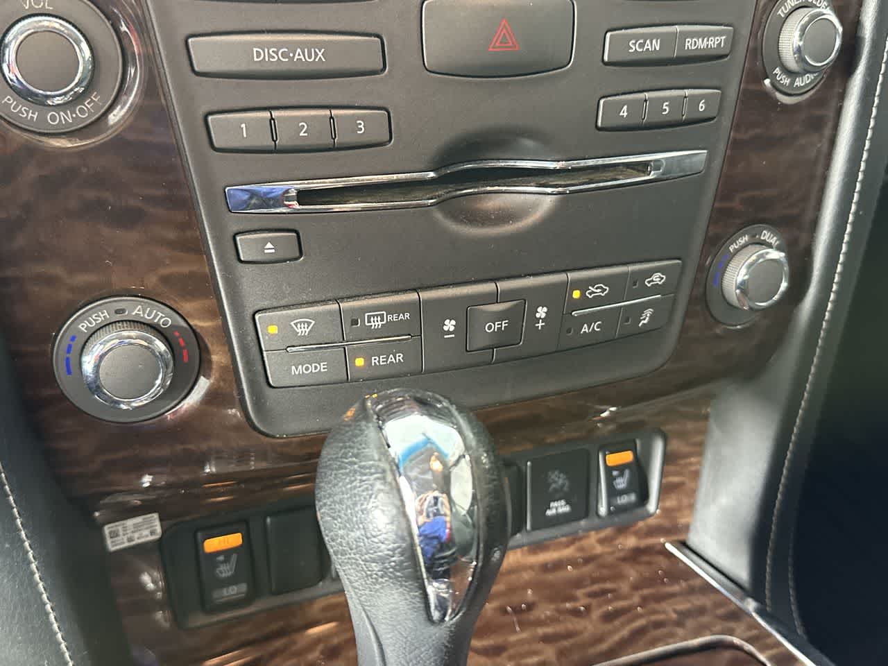 2017 Nissan Armada SV