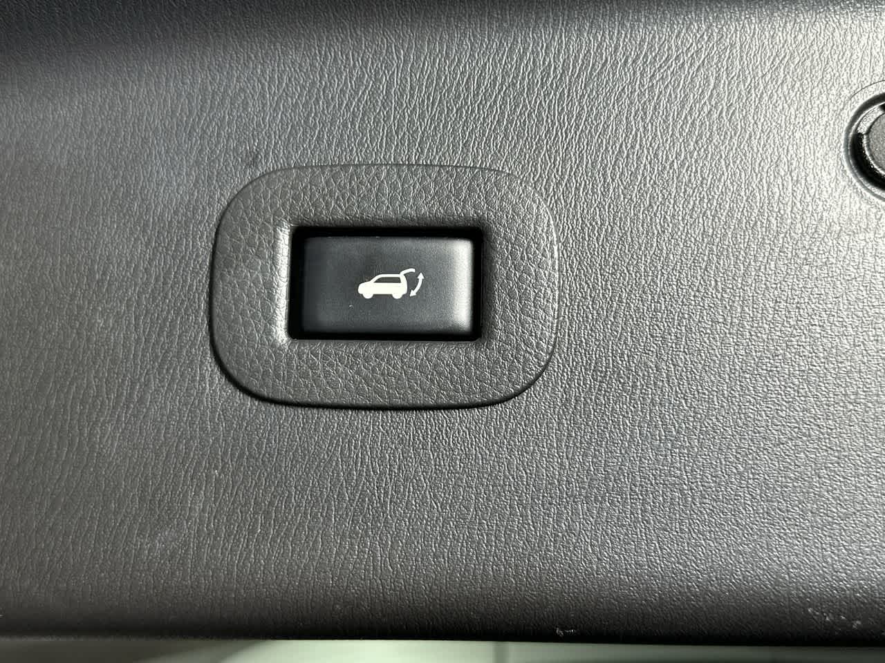 2017 Nissan Armada SV