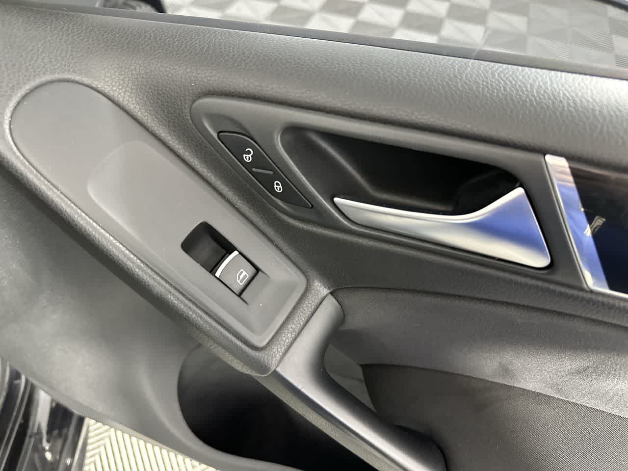 2013 Volkswagen GTI 2dr HB Man PZEV *Ltd Avail*